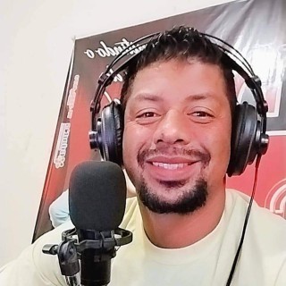 MOISÉS SANTOS